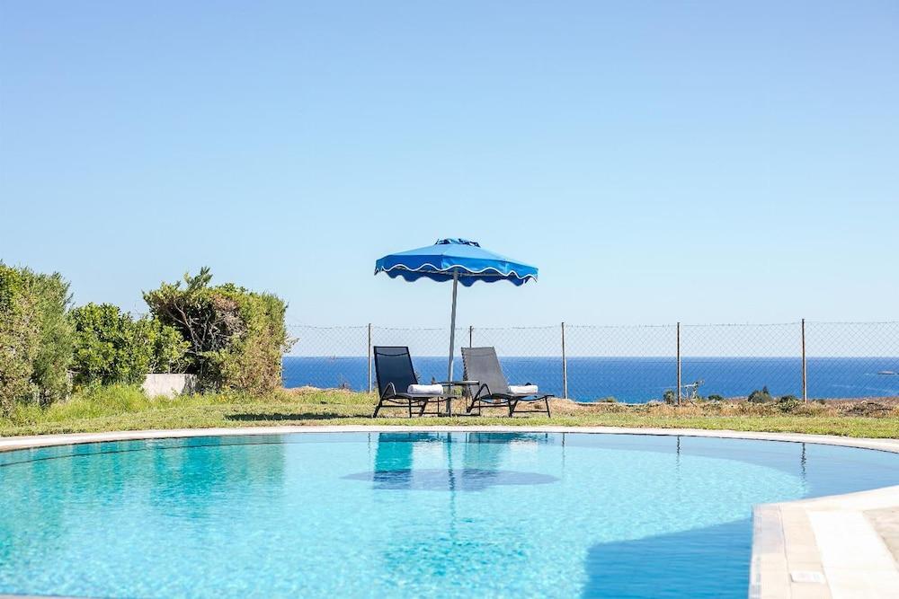 Villa Pebble in Rhodes