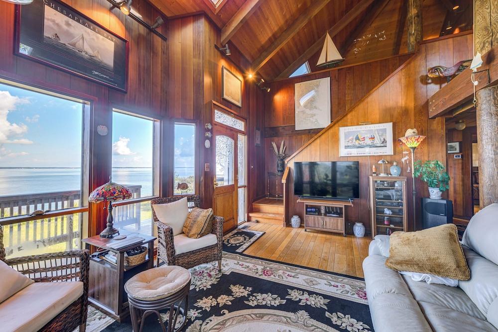 Pet-friendly Gem w/ Private Dock in Deltaville!