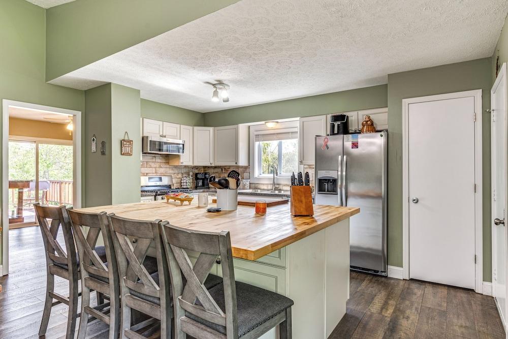 Indianapolis Area Gem: Hike, Bike & Golf!