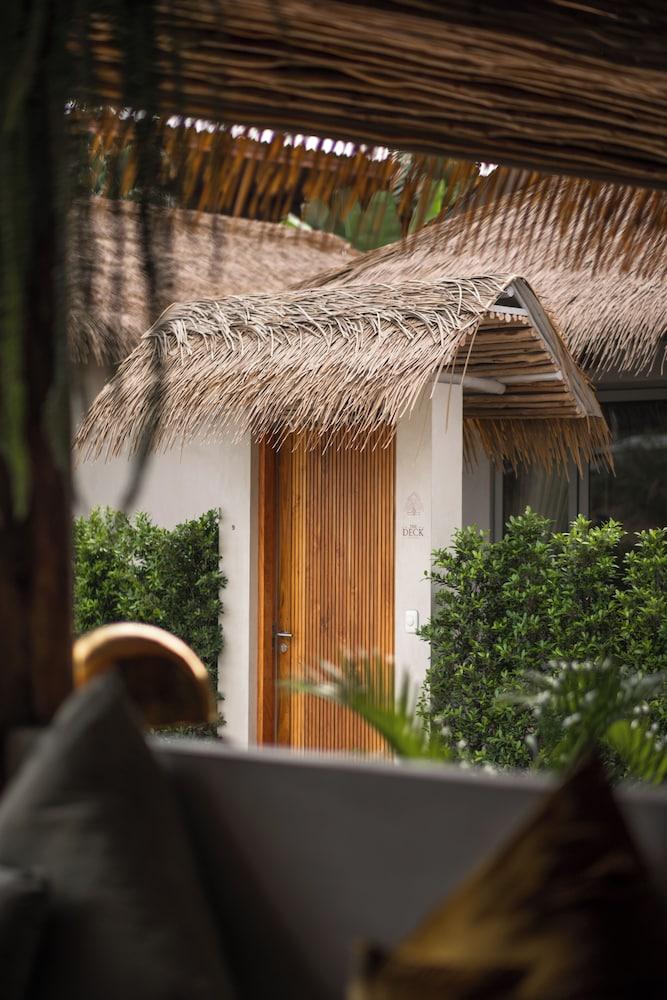 The Deck Cottages Samui