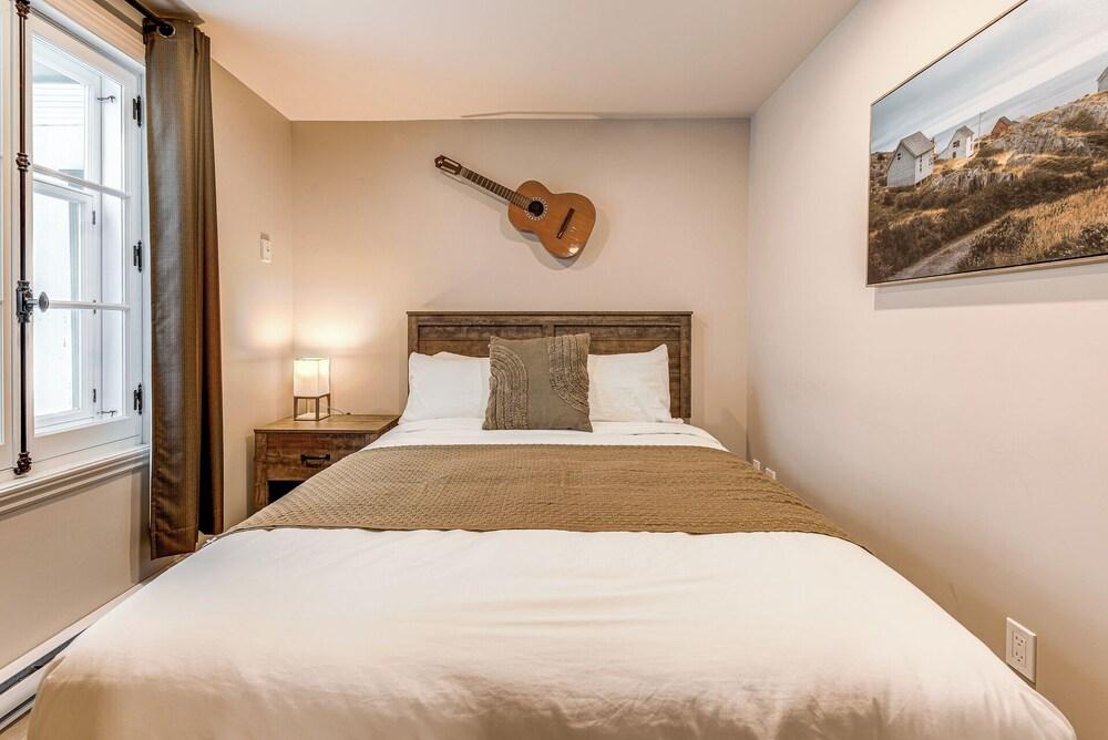 Quebec City 2 Bedroom Treasure