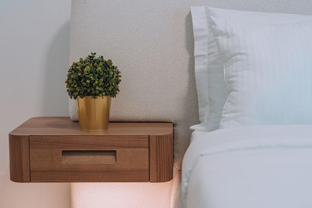 Luxurious Stylish 2 Bd Villa in Voula