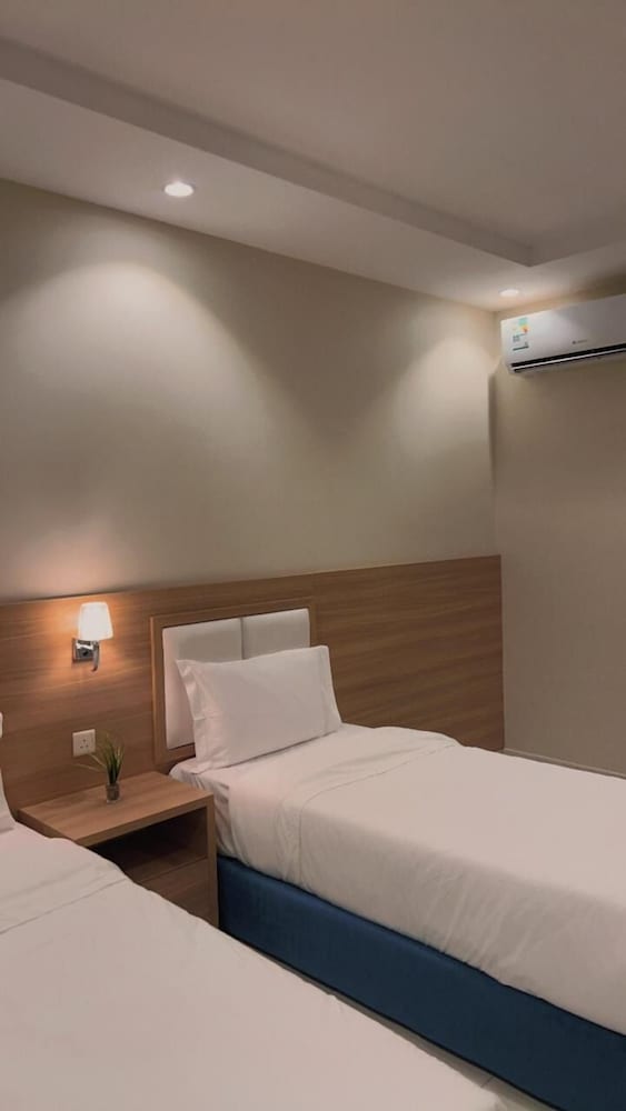 Holiday Plus Tabba Apartments