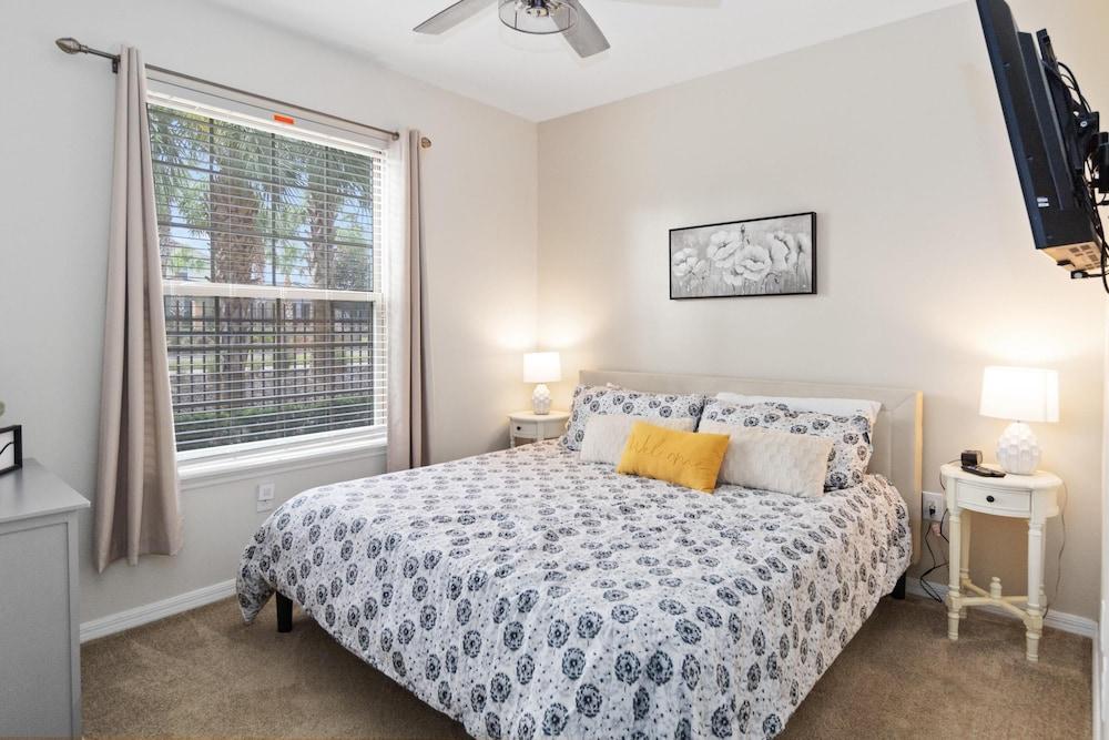 Windsor at Westside Home With Private Pool!!