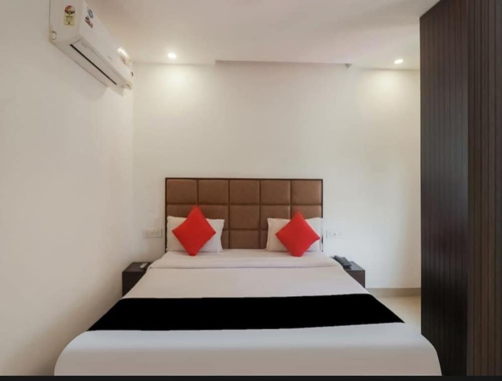 Goroomgo Motel Maurya Chandigarh