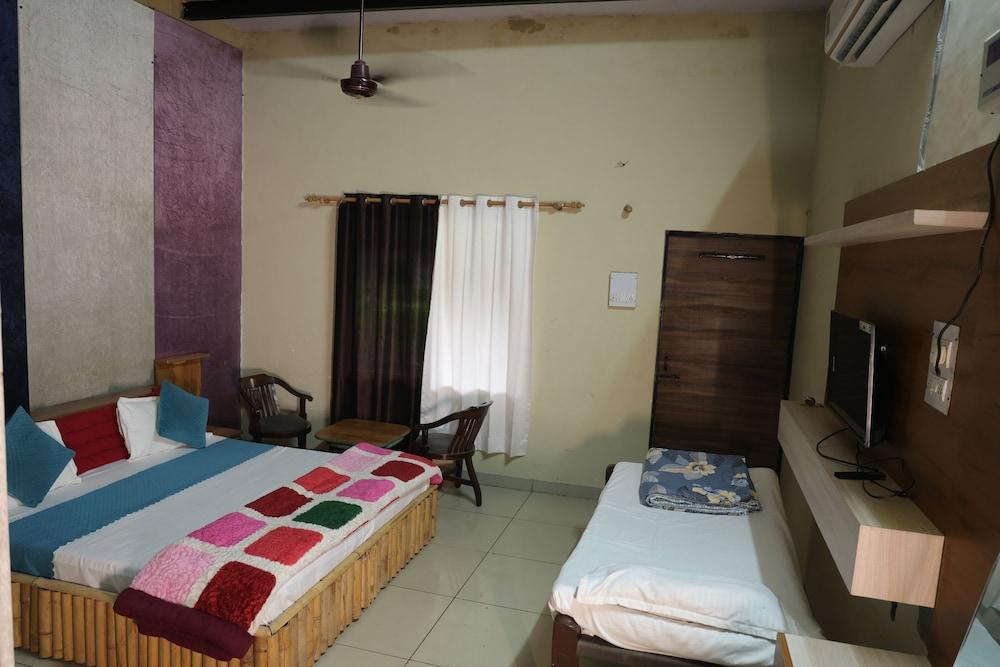 Mera Gaon Mera Desh Resort