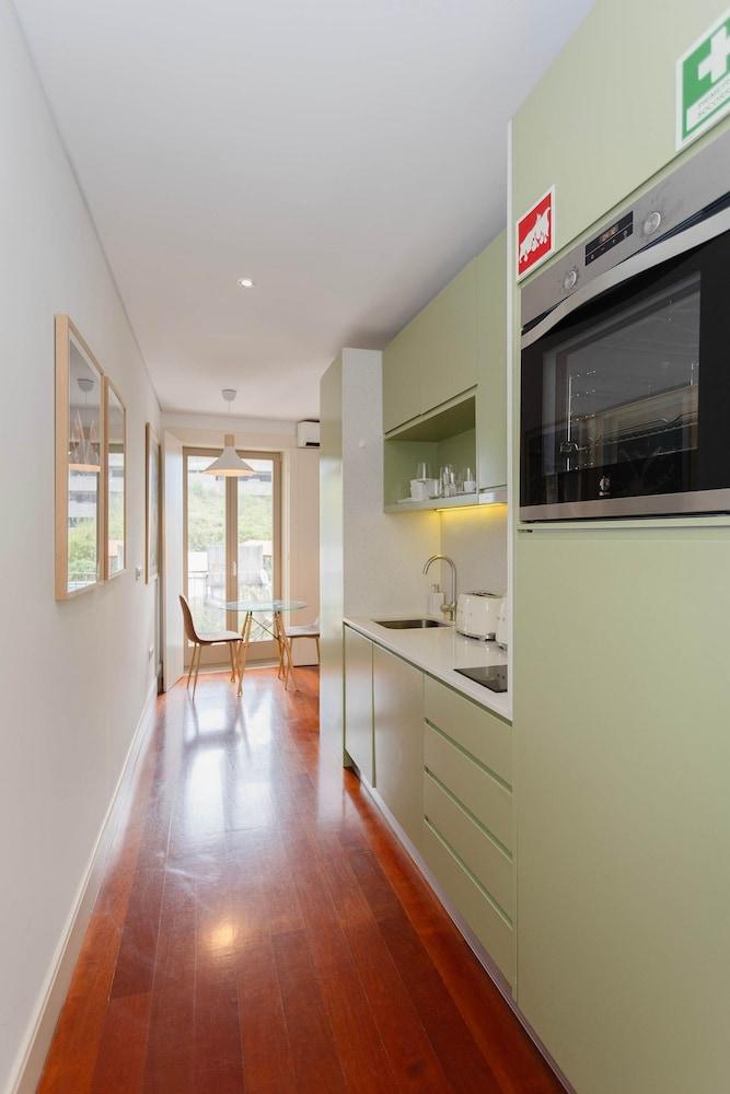 Liiiving in Porto - Trindade Deluxe Studio 2T