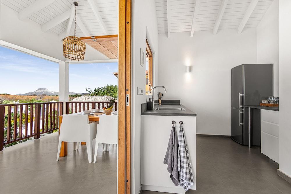 Willemstad - Mini Resort - 2 Beds - Pool - Garden