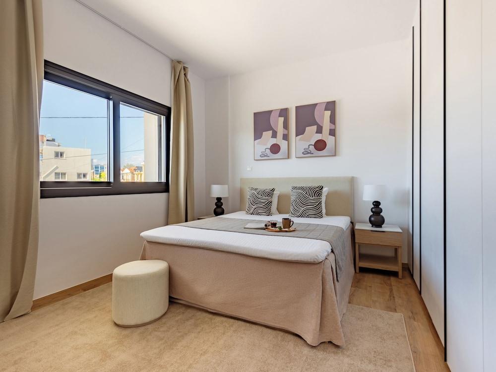 Sanders Breeze Limassol