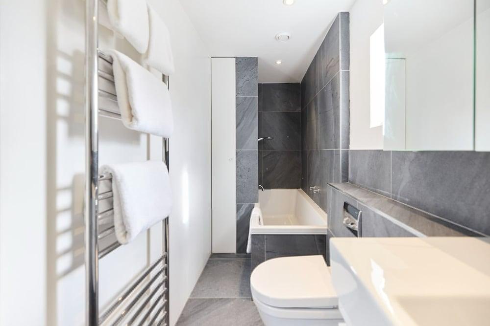 The Kennington Wonder - Bright 2bdr Flat With Rooftop Terrace