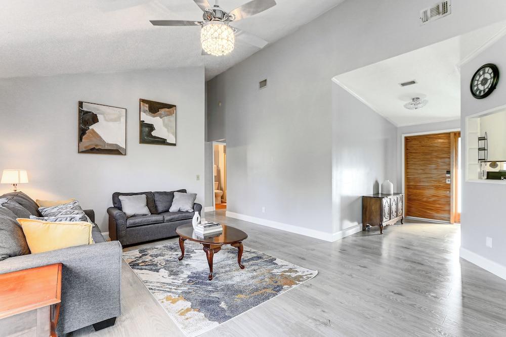 Port Charlotte Home Near Beaches & Dining