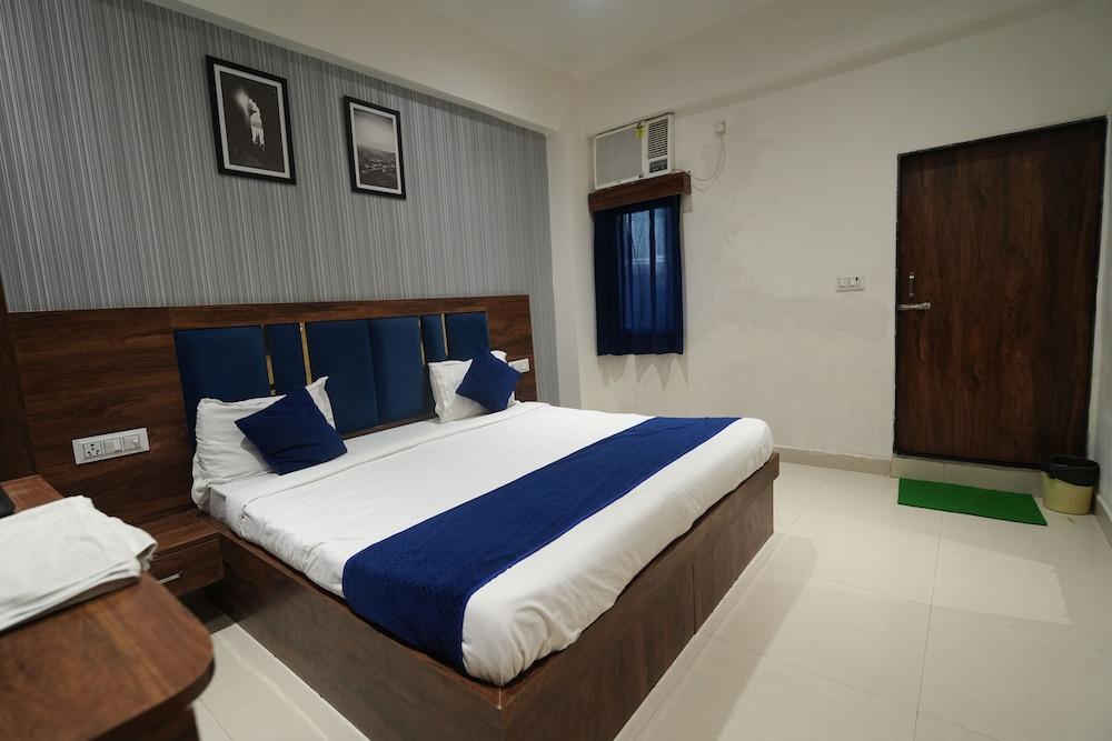 Hotel Hari Kripa Dham Near Prem Mandir By HRG