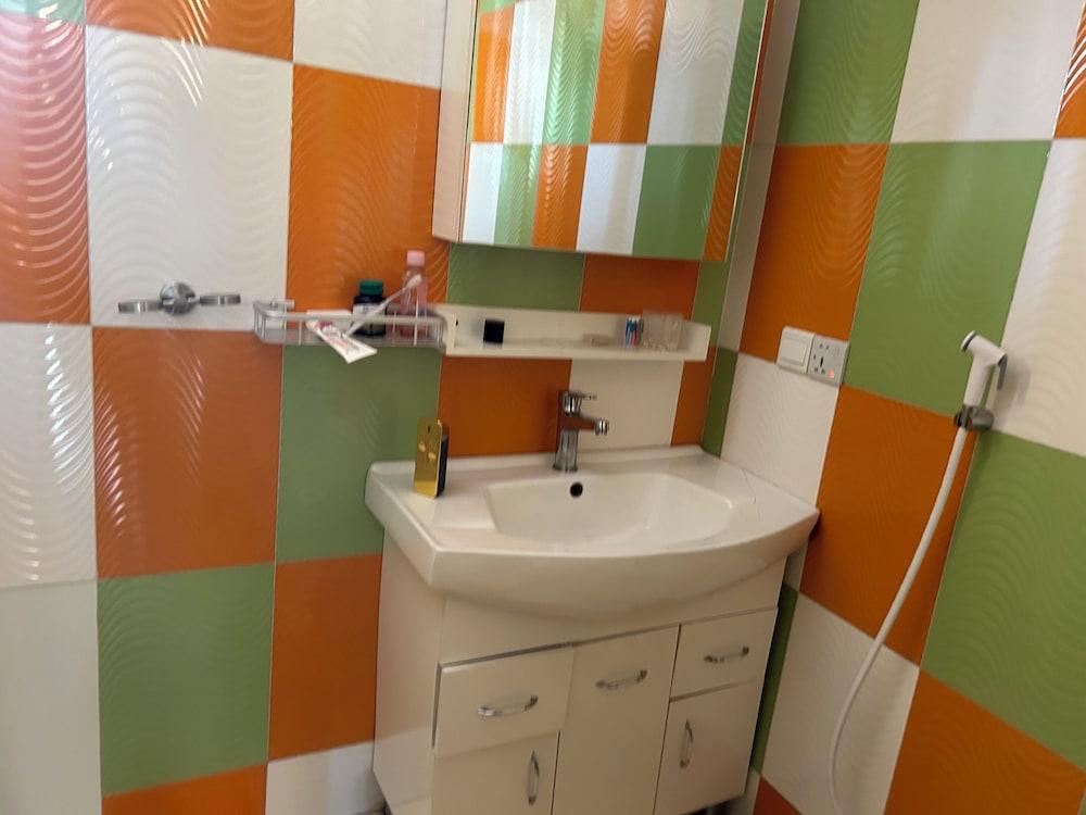 The Vibrant Lodge Gacuriro