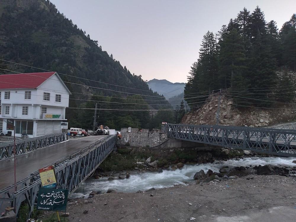 Saif Ul Malik Hotel & Restaurant