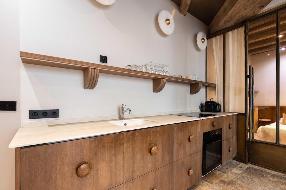 Elegance & Charm in Duplex 3br/8p - Heart 'marais'