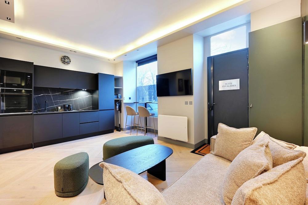 Elegant Home Close to the Eiffel Tower