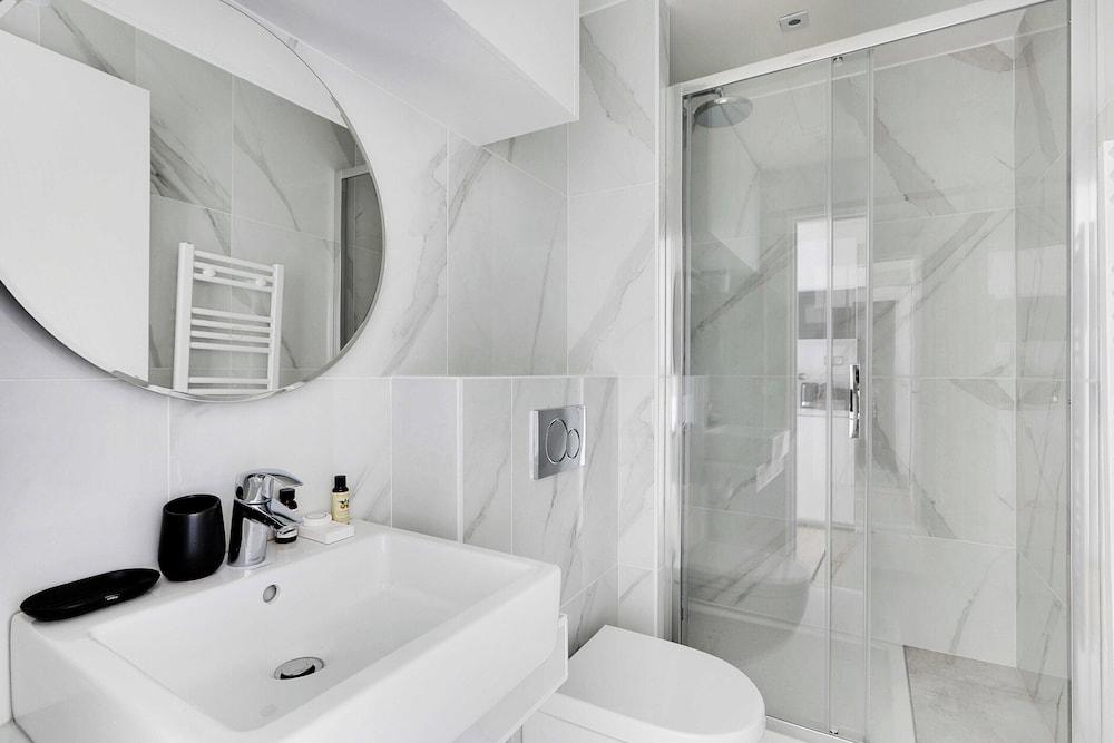 Elegant Studio - 3P - Republique