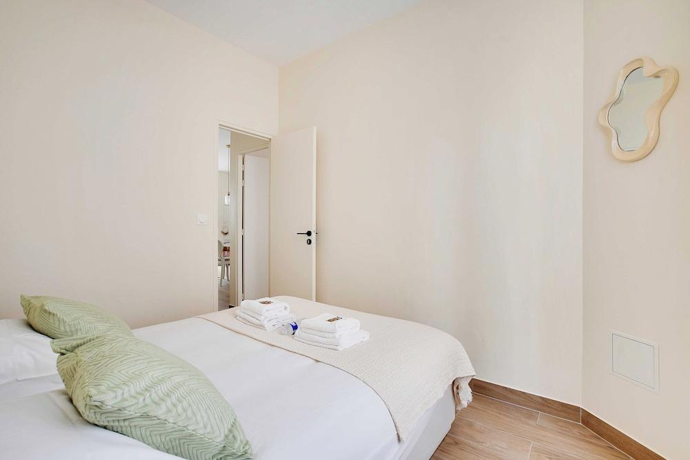 Charming Apartment - 2br/6p - Paris Center