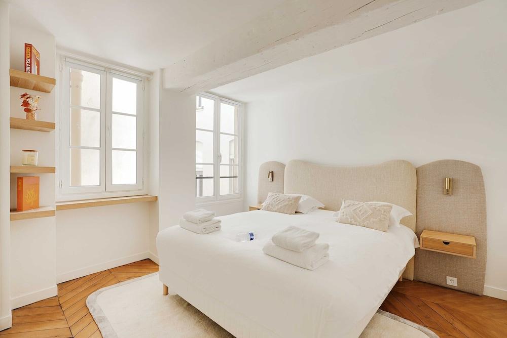 Elegant Apartment - 2br/4p - Near Invalides