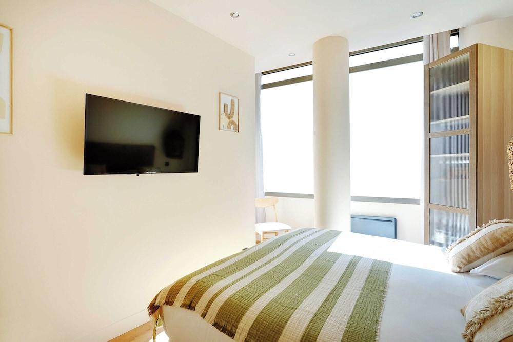 Refurbished Apartment - 2bd/8p - Place D'italie