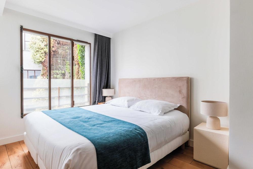 Newly Renovated Loft Bastille