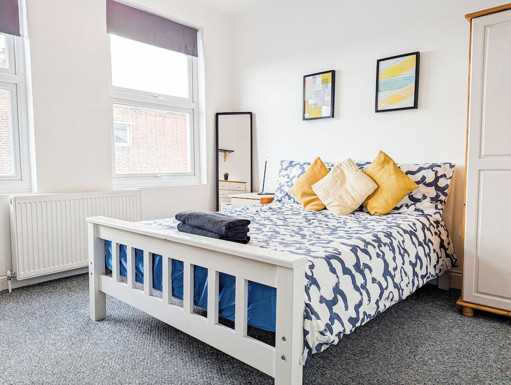 Central Southsea Guest House