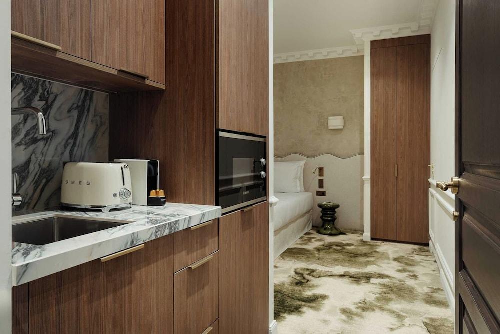 Leon Hotel-pigalle /suite-01-prm