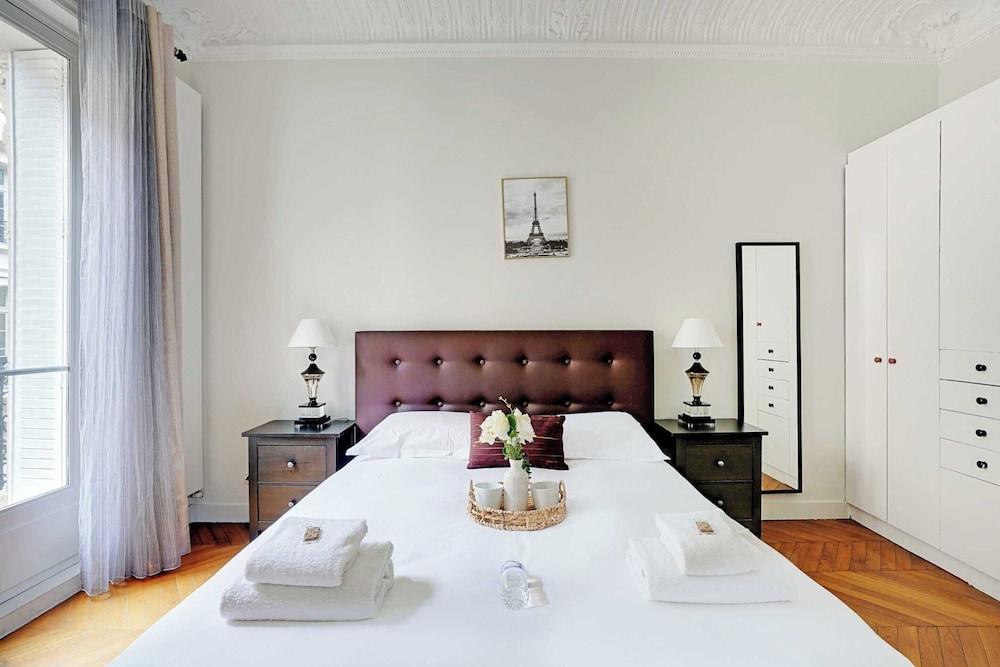 Splendid Spacious Apartment - Trocadero