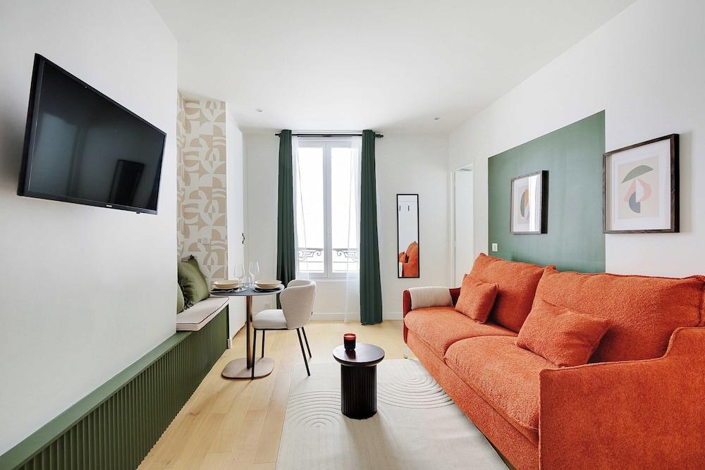 Modern Studio for 2 People