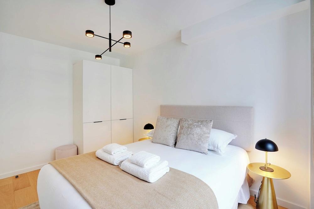 Sleek & Refined Apartment - Levallois-perret