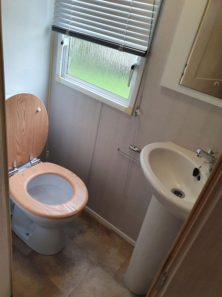 Seaside Serenity Cabin Retreat