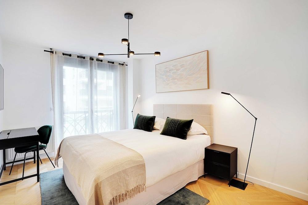 Sleek & Refined Apartment - Levallois-perret