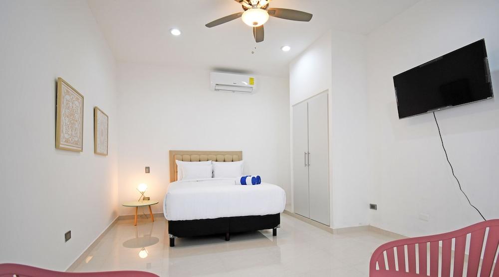 Downtown Rooms Pool & BBQ Near Hotspots