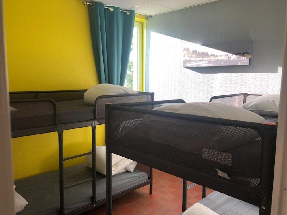 Arden Parks Signy L'Abbaye