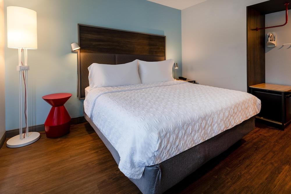 Tru By Hilton Commerce