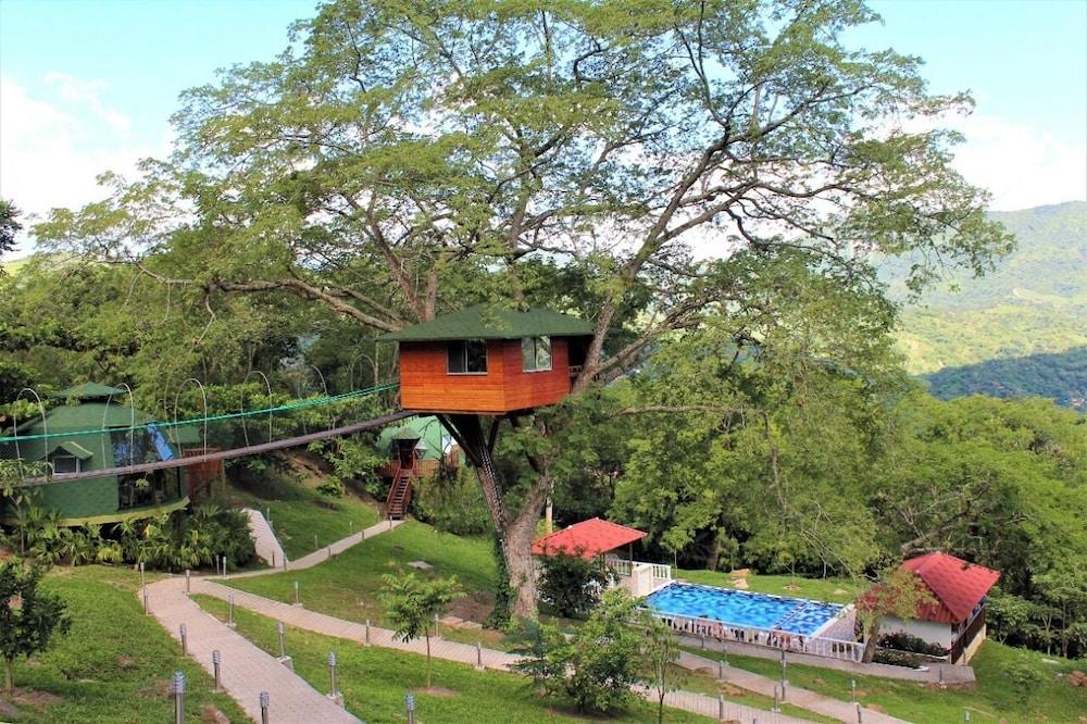 Complejo Turístico Hotel Ganbare