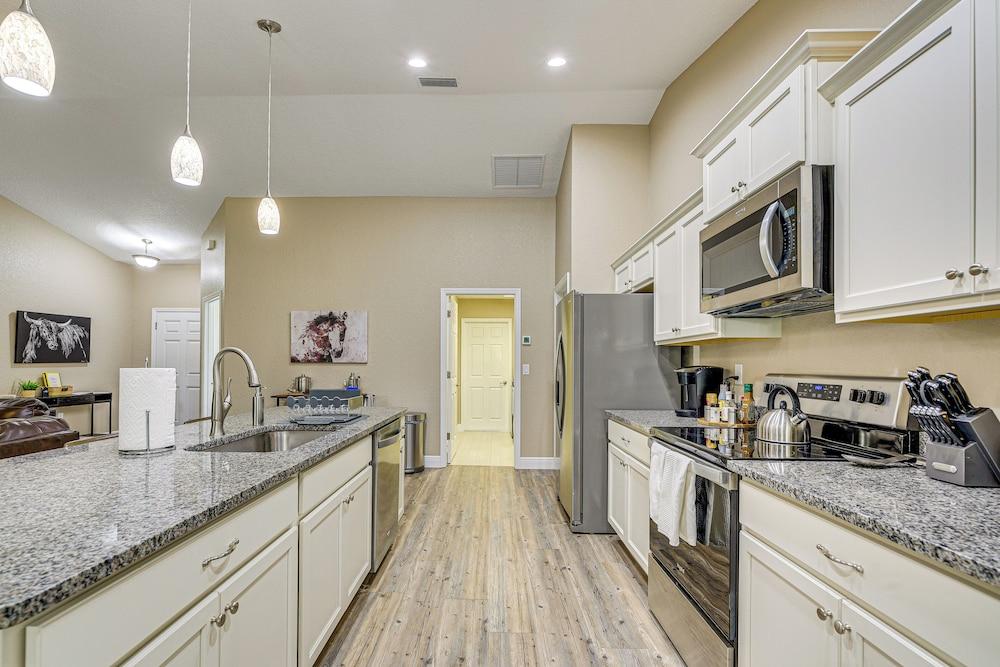 11 Mi to World Equestrian Center: Ocala Retreat