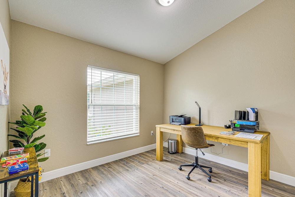 11 Mi to World Equestrian Center: Ocala Retreat