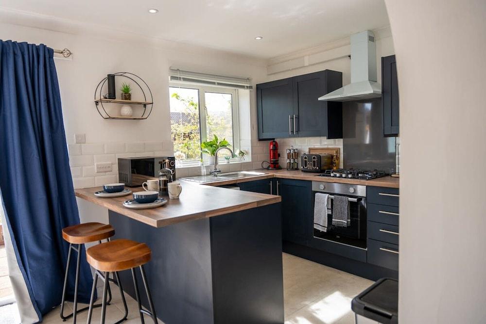 Host Stay Glazier Drive