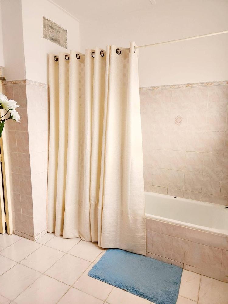 Cozy Villa Coquette Derrière Cap Sud Marcory Zone 4