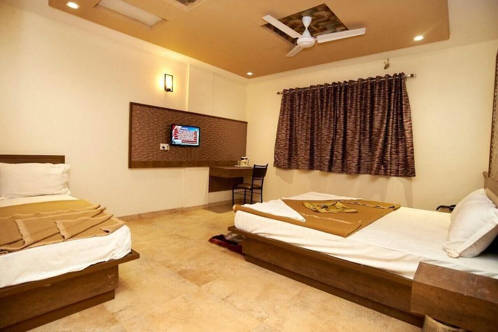 Hotel Sai Suraj Park