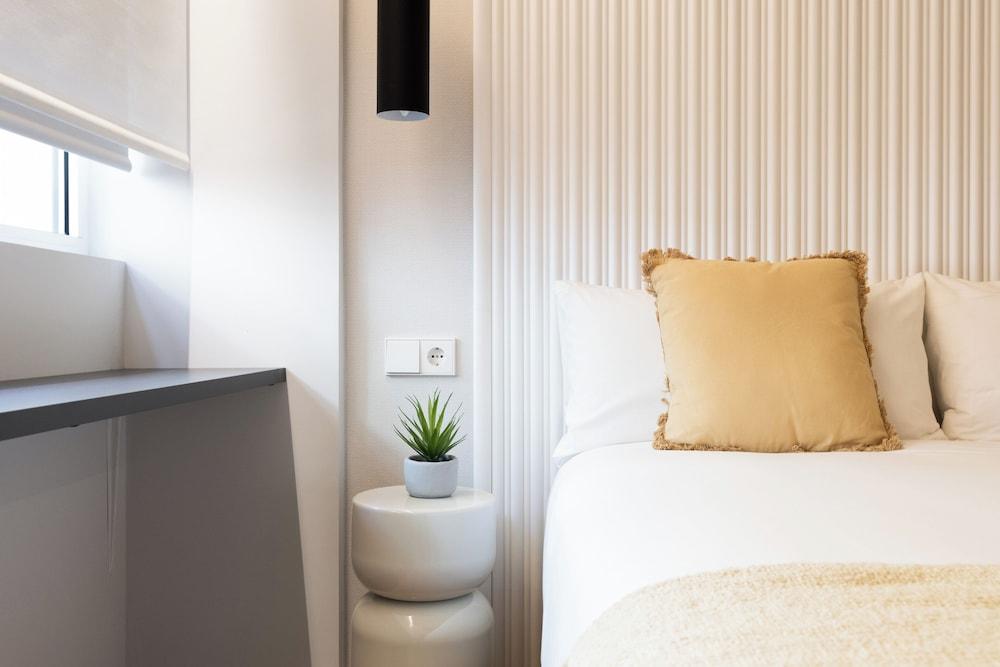 Calma Rooms by Charming