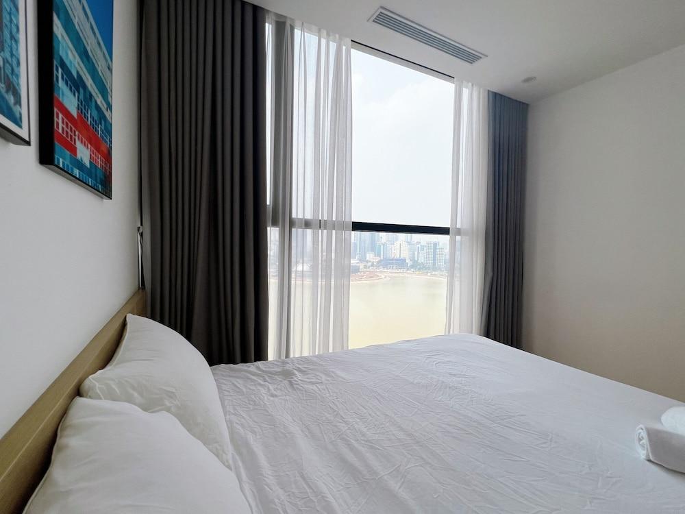 Vinhomes Skylake Deluxe Apartment