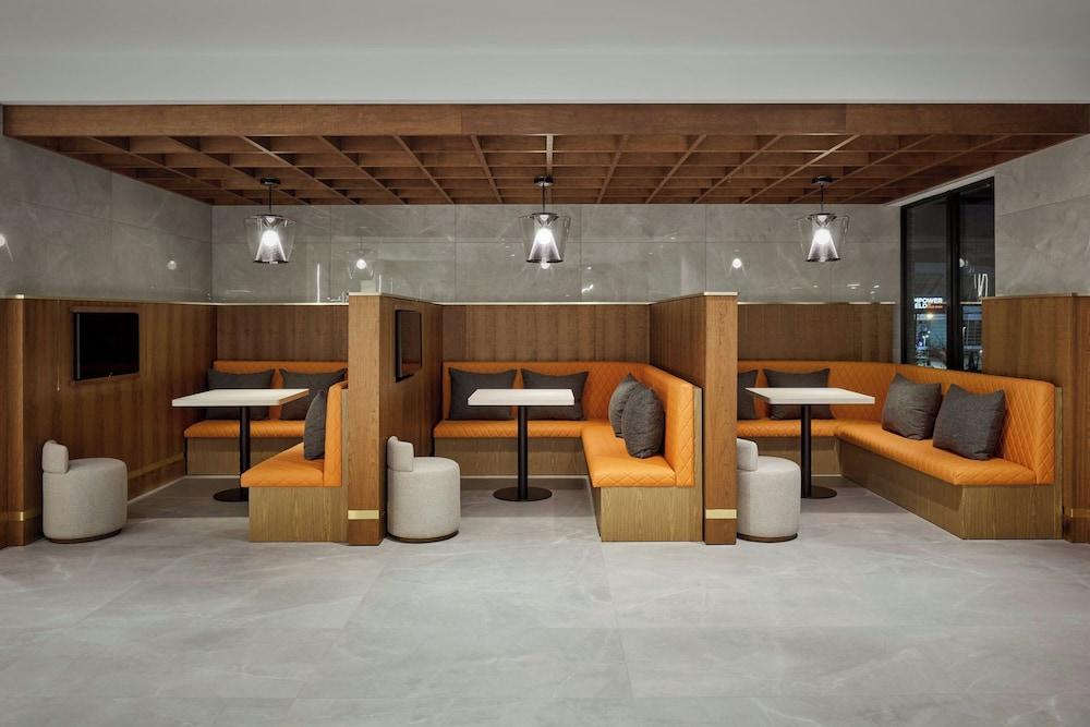 Courtyard by Marriott Denver Downtown West