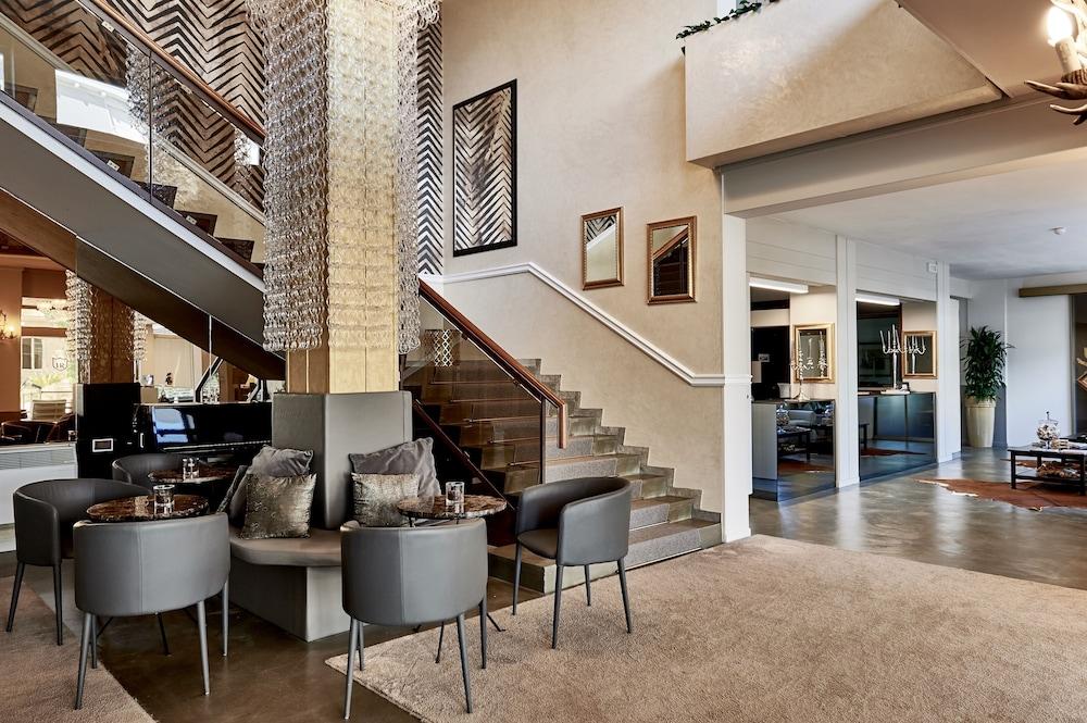 Rouge Hotel International