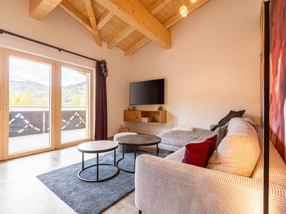 Beautiful Apartment With Balcony