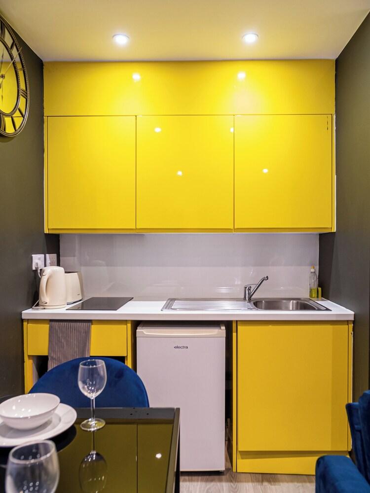 The Noir Apartment Sheffield