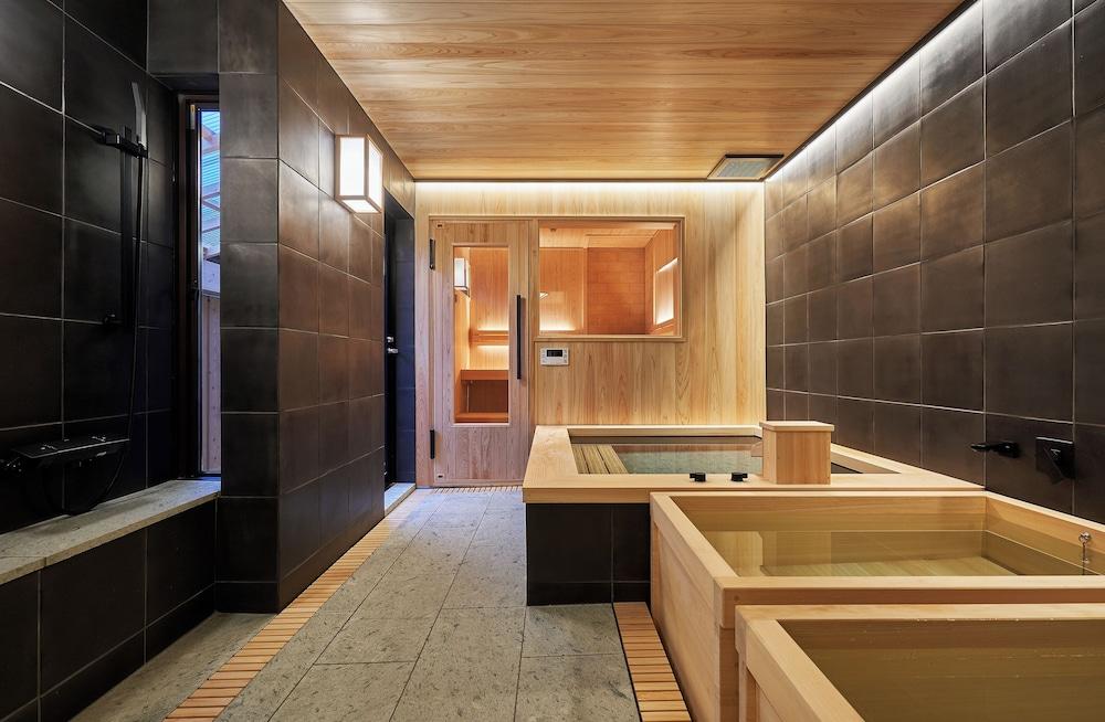 Izumigaya Craft Inn WARAKU