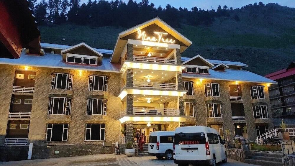 Musketeers Resort Naran