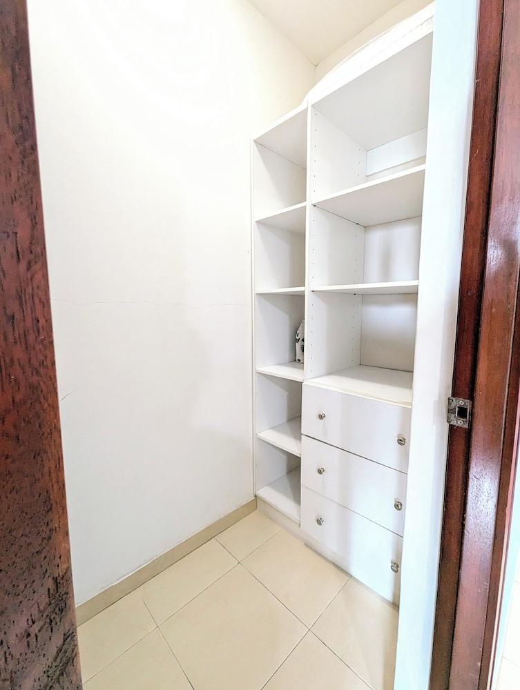 YC 2301-C l Apartamento 2BR en av balboa